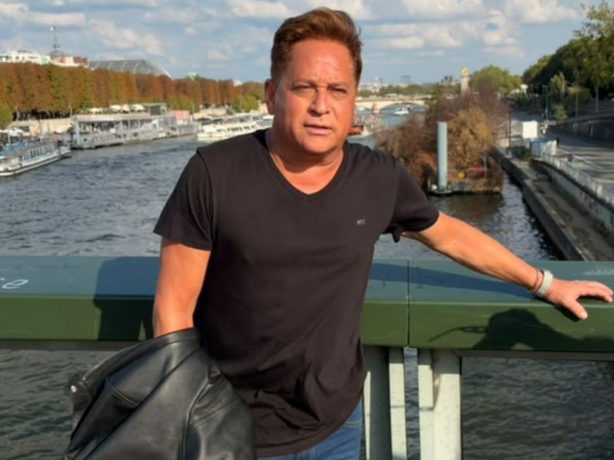Em Paris, Leonardo brinca após voltar a beber: “Não é ressaca, é sono”